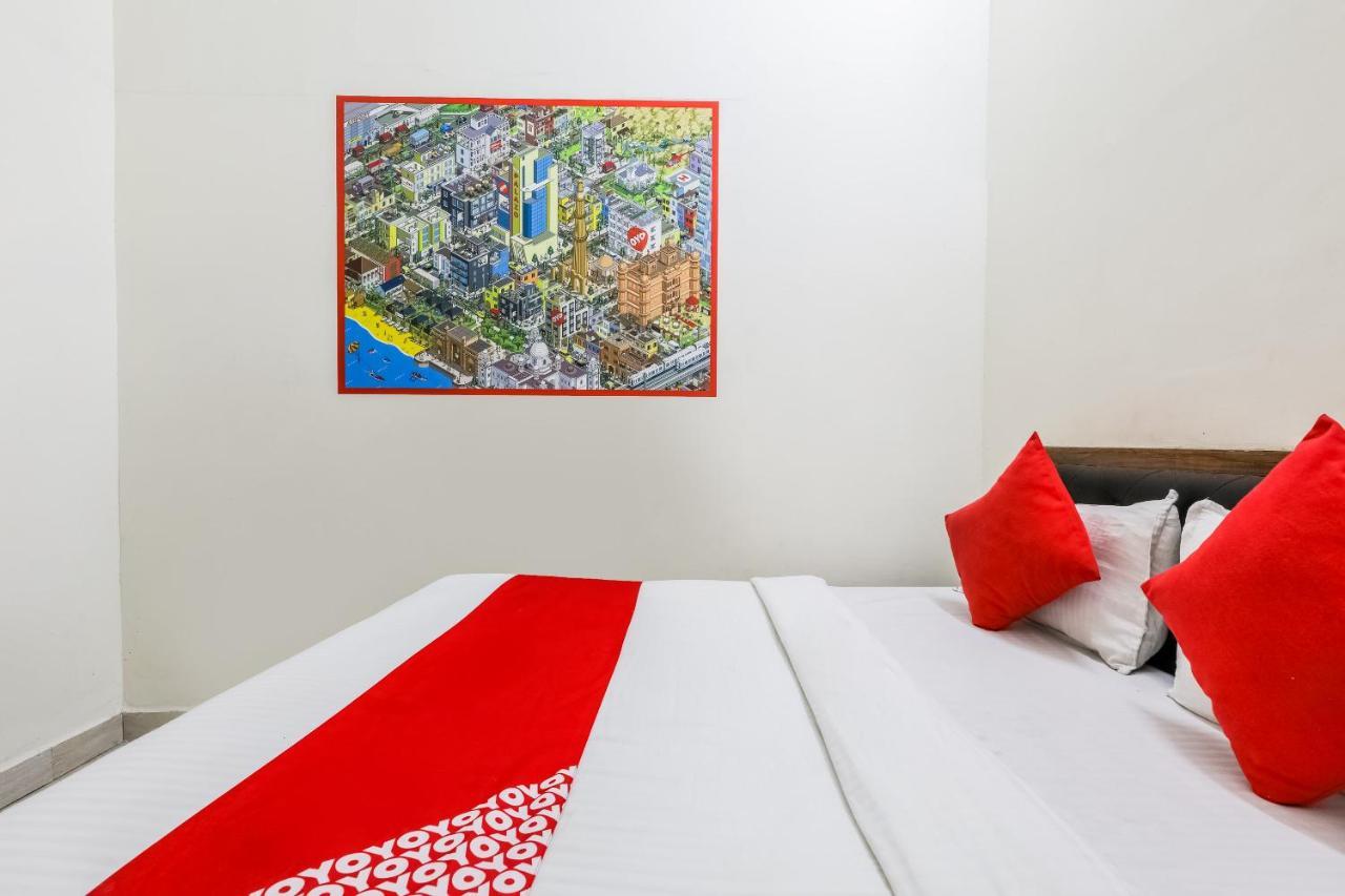 Oyo 30524 Relax Hotel 3*